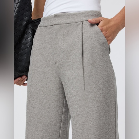 Vuori Pants size S Womens Elevation Trouser Heather Gray Relaxed Fit - Picture 4 of 13